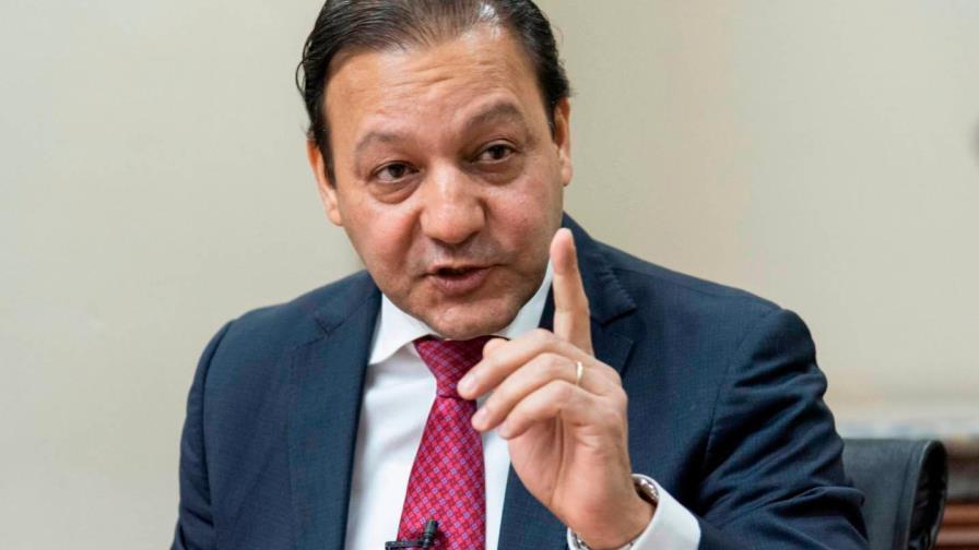 PLD destaca que Abel Martínez se queda en el partido