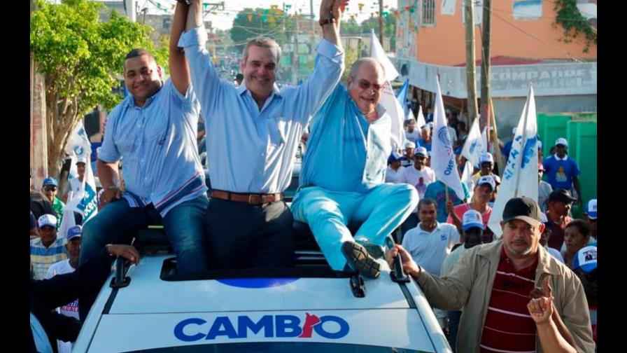 Luis Abinader 46.6%, Gonzalo Castillo 25.6 % y Leonel Fernández 24.4 % según encuesta del Centro Económico del Cibao Luis Abinader 46.6%, Gonzalo Castillo 25.6 % y Leonel Fernández 24.4 % según encuesta del Centro Económico del Cibao