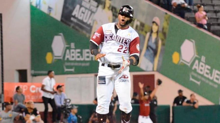 Gigantes respiran luego de vencer a Águilas con un rally en el cierre del noveno