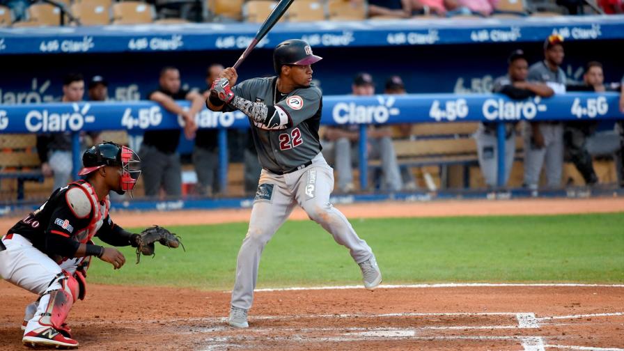 Las Estrellas adquieren una póliza con Avelino ante incertidumbre de Tatis III