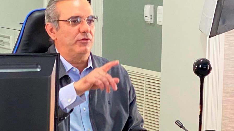 Abinader llama a alcaldes del PRM y aliados a preservar vidas de munícipes ante COVID-19
