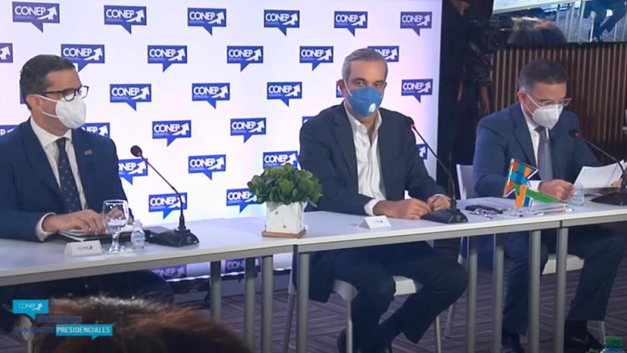 Luis Abinader reduciría a un solo consejo para tres empresas distribuidoras de electricidad Luis Abinader reduciría a un solo consejo para tres empresas distribuidoras de electricidad