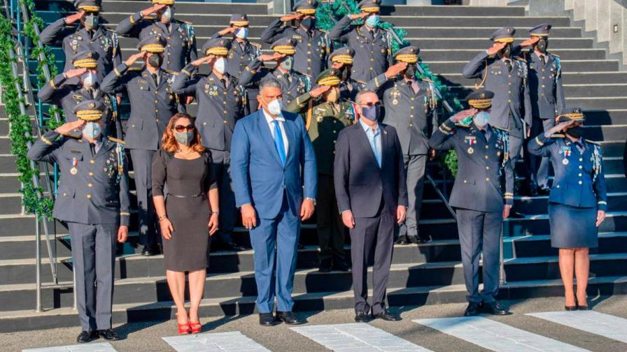 Abinader dicta reglamento que compone el Consejo de Seguridad y Defensa Nacional para protección del Estado 