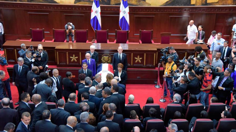 Sepultaron ayer los restos del doctor José Abinader Wasaff