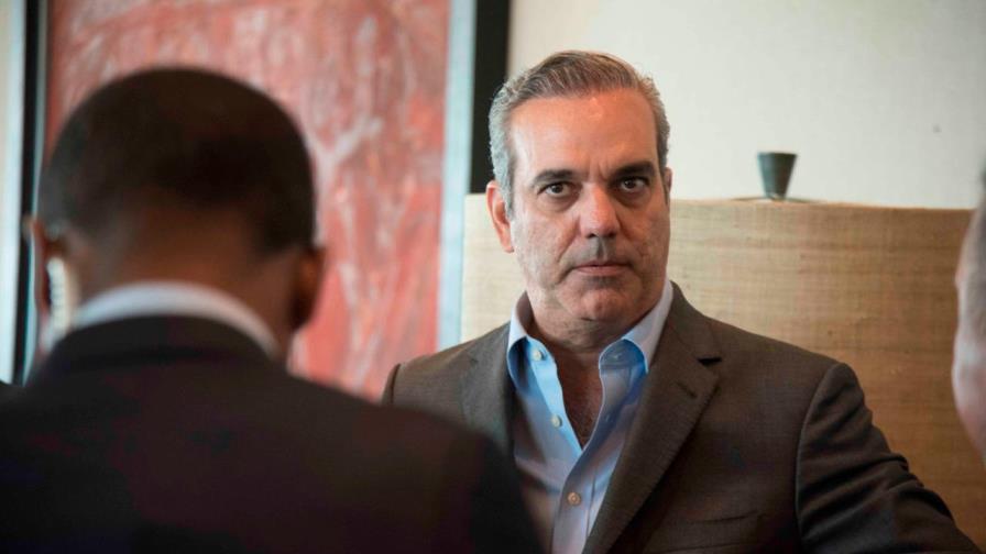 Abinader y sindicalistas debaten suerte del doble sueldo de empleados suspendidos Abinader y sindicalistas debaten suerte del doble sueldo de empleados suspendidos