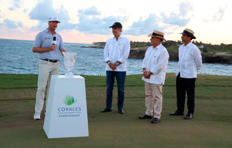 Abinader participa en entrega de premio de golf en Punta Cana