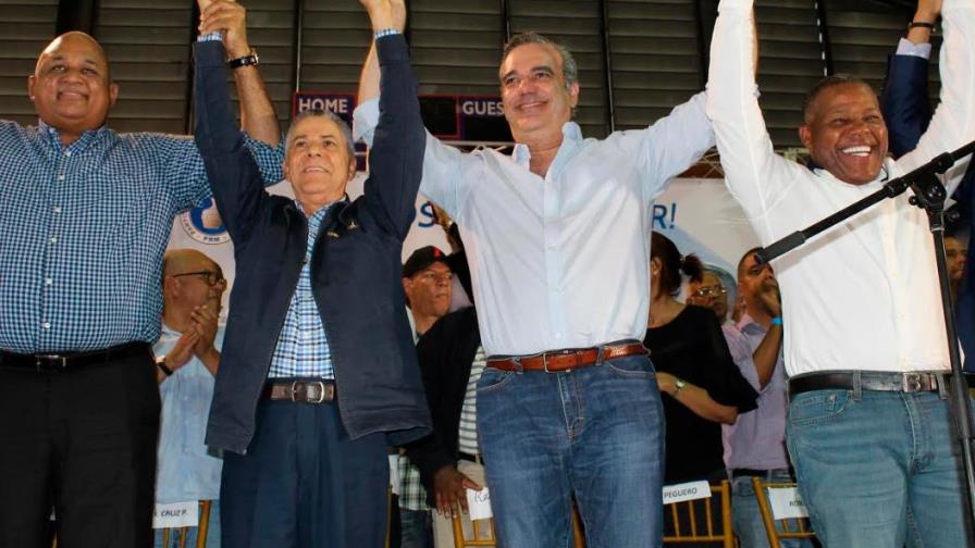 Abinader y Manuel Jiménez reciben apoyo de Adán Peguero en Santo Domingo Este