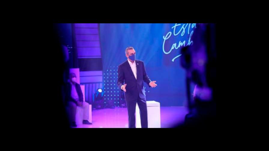 Presidente debe decidir nuevo horario de toque de queda en medio de expectativas de reapertura