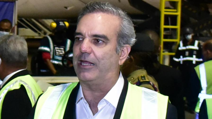 Campaña de vacunación contra el COVID-19 comienza hoy en el hospital Ramón de Lara