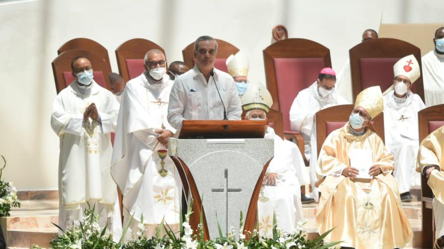 Abinader promete segunda etapa del Santuario Cristo de los Milagros y dos carreteras para Monte Plata 