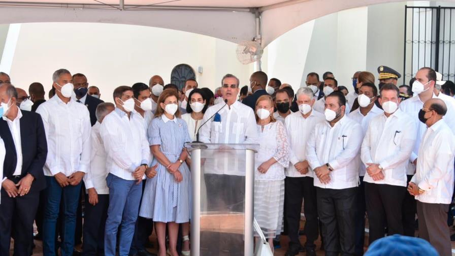 Abinader llama la atención de La Vega y Santiago por niveles de vacunación contra el COVID-19 