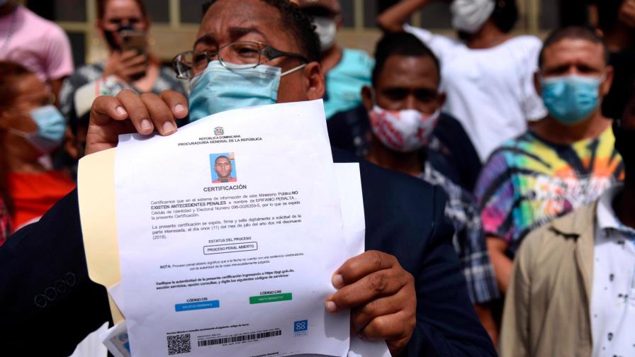 Regidor prófugo no se entregará a la justicia hasta que el Constitucional falle recurso, dice su abogado Regidor prófugo no se entregará a la justicia hasta que el Constitucional falle recurso, dice su abogado