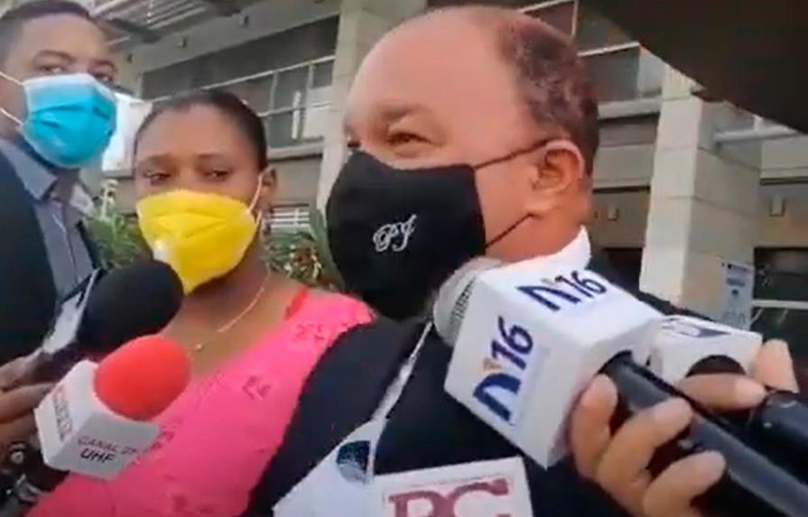 Madre de Carla Massiel denuncia que del Minerd le exigen el 30% de sus prestaciones