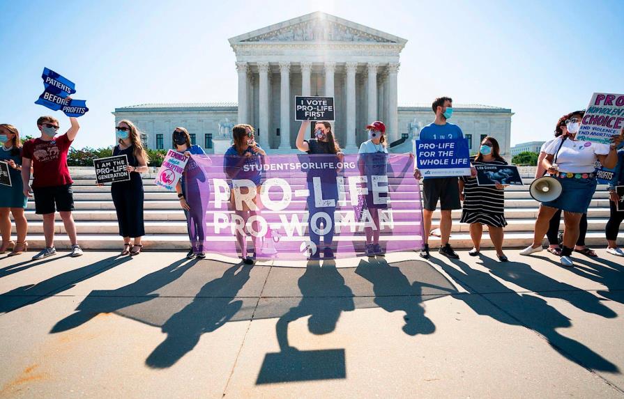 El futuro del aborto en EEUU llega mañana al Supremo en un caso decisivo