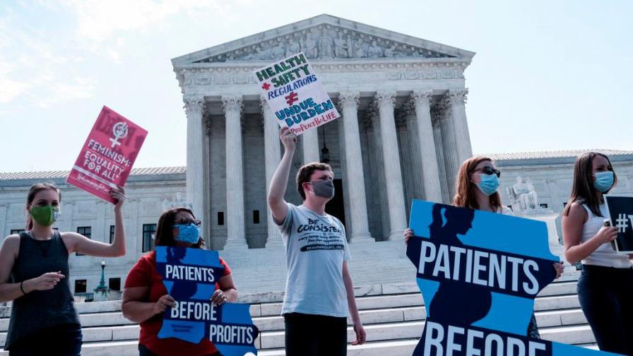 Arkansas promulga una ley que prohíbe el aborto en casi todos los casos