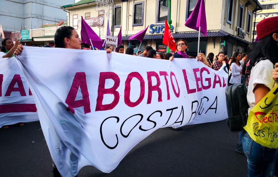 Presentan iniciativa para impulsar el aborto libre y gratuito en Costa Rica