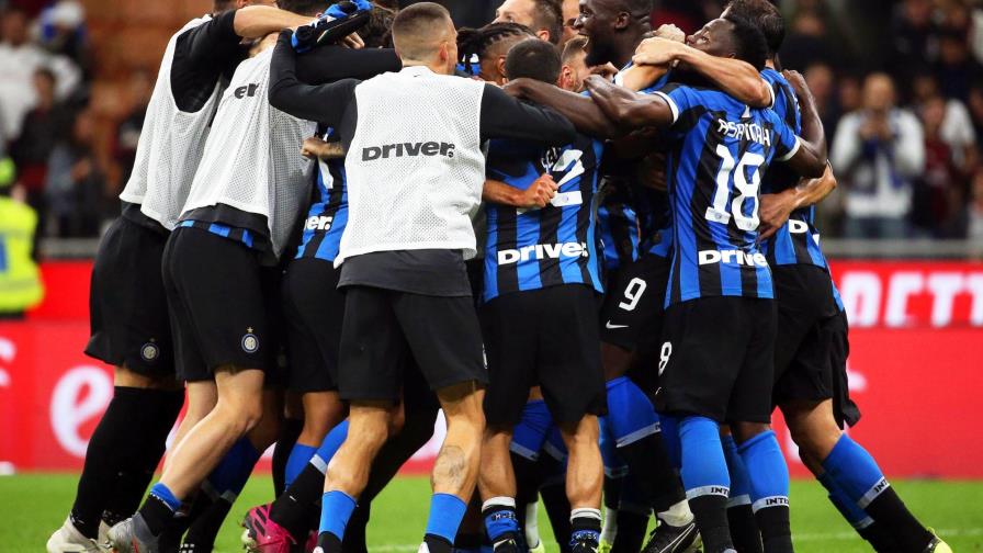 El Inter se lleva el derbi de Milán y conserva liderato en Serie A