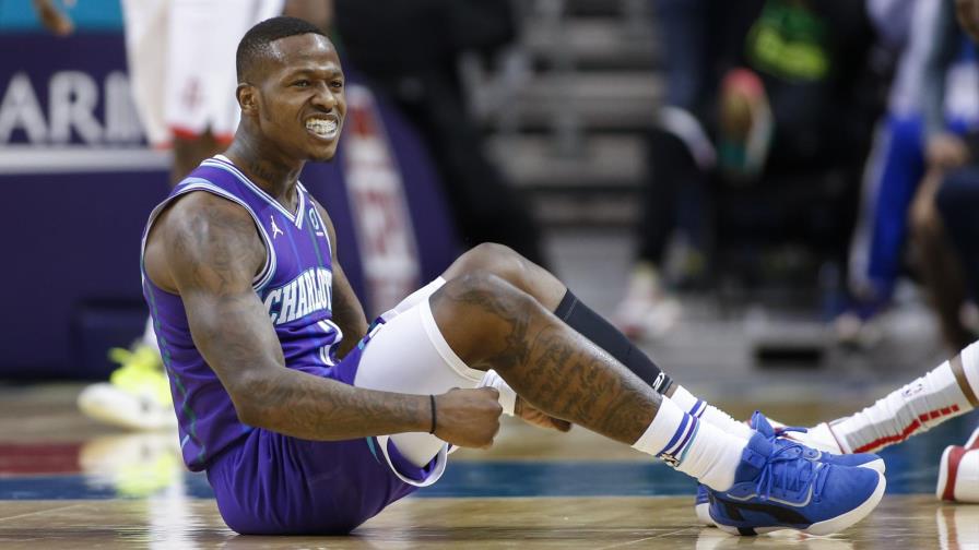 Con 24 puntos de Rozier, Hornets derrotan a Rockets Con 24 puntos de Rozier, Hornets derrotan a Rockets