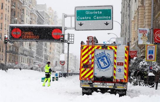 La gran nevada del centro de España colapsa Madrid y causa 4 muertos