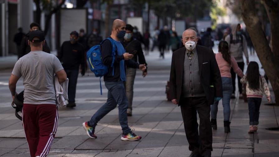 Chilenos inician el retiro anticipado del 10 % de su fondo de pensión Chilenos inician el retiro anticipado del 10 % de su fondo de pensión