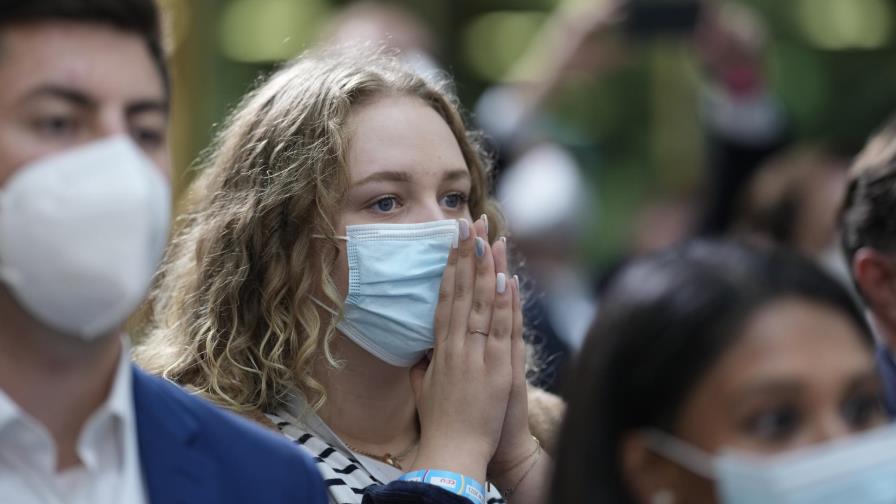 Virtual empate entre partido de Merkel y oposición