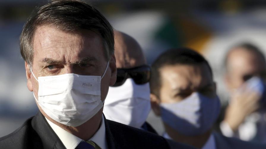 Brasil: Bolsonaro da negativo en 3 exámenes de coronavirus