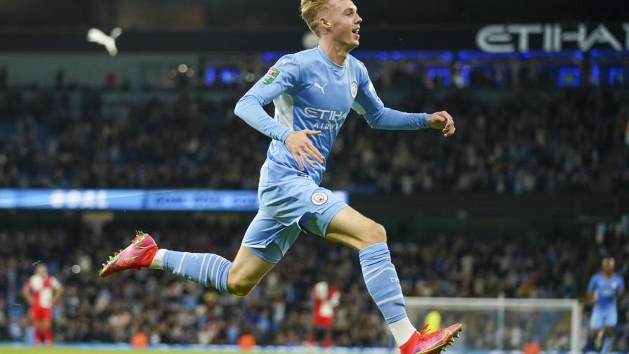 City y Liverpool avanzan en Copa de Liga; Everton fuera