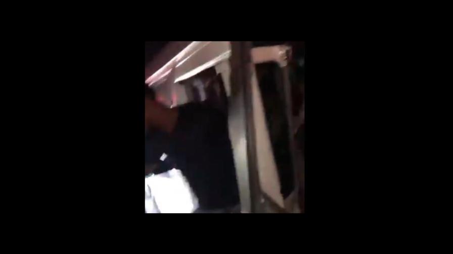 Dos muertos y varios heridos en accidente entre patana y guagua en Baní- Yaguate