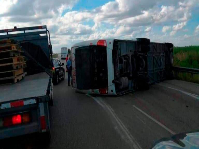 La Monumental culpa a camión del accidente en Autovía del Coral que dejó turistas heridos