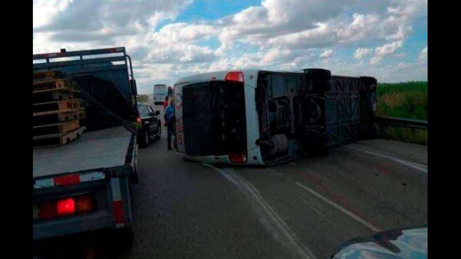 La Monumental culpa a camión del accidente en Autovía del Coral que dejó turistas heridos