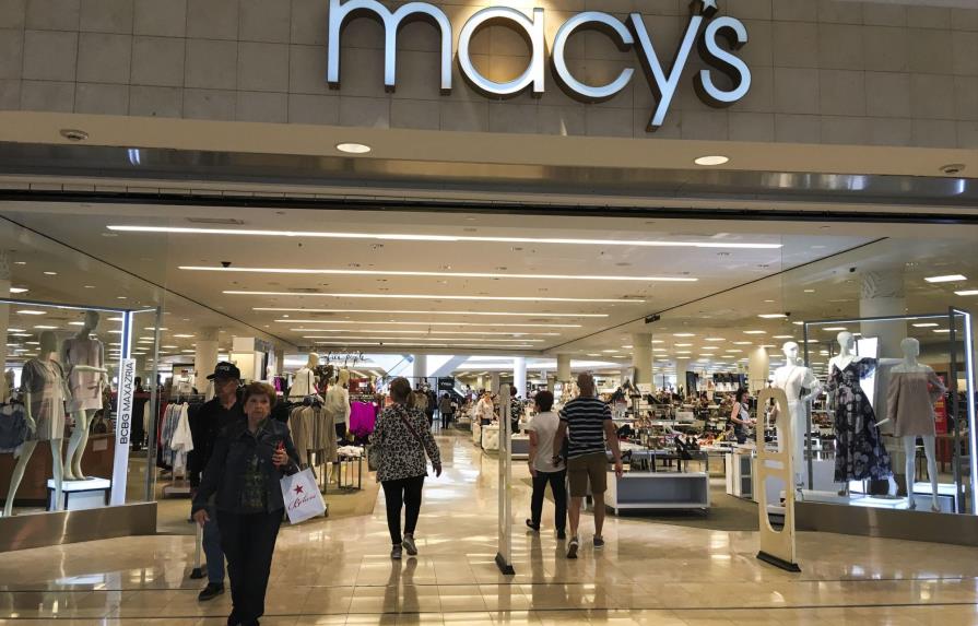 Suben las ventas de Macy’s por internet; bajan en tiendas