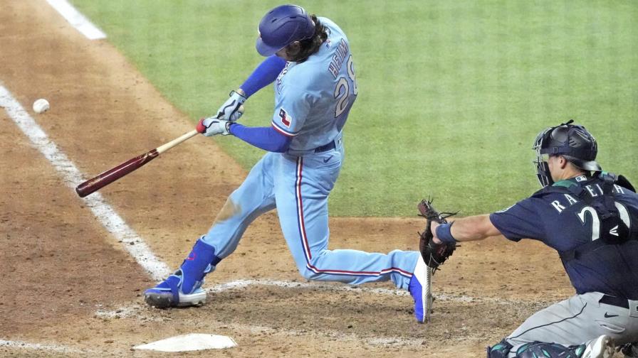 Heim deja varados a rivales y Rangers ganan 4-3 a Marineros