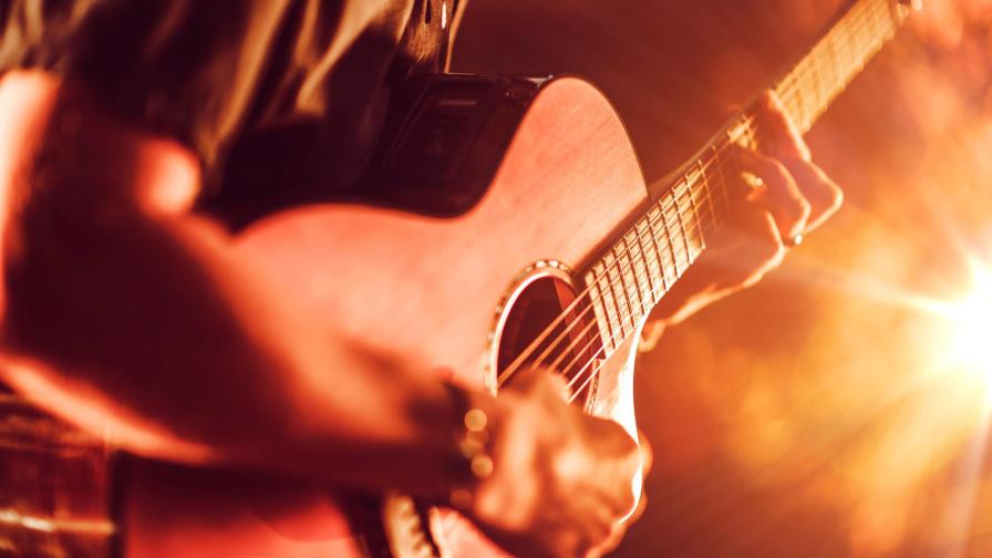 Veinte discos de música latina que marcaron 2020 Veinte discos de música latina que marcaron 2020