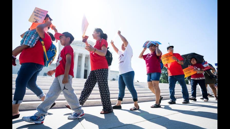 El Gobierno de Trump descarta incluir pregunta sobre ciudadanía en censo 2020 El Gobierno de Trump descarta incluir pregunta sobre ciudadanía en censo 2020