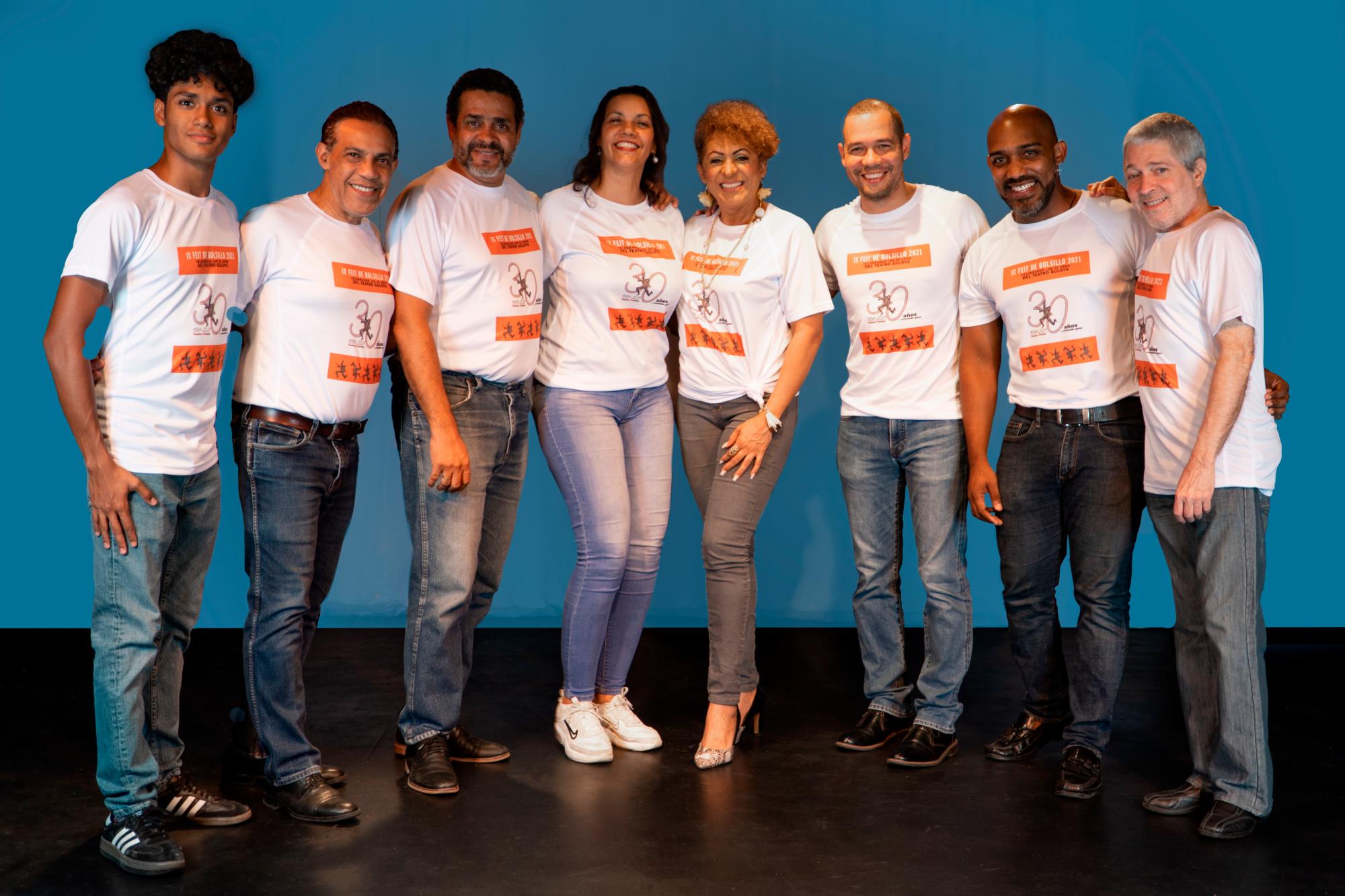 Actores y actrices que subirán a escena durante la jornada teatral