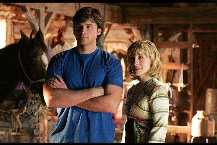 Actriz de “Smallville” se declara culpable de tráfico sexual 