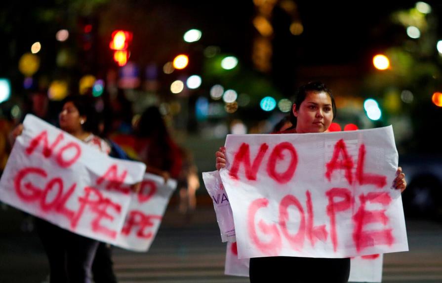Argentinos y bolivianos se manifiestan a favor de Morales