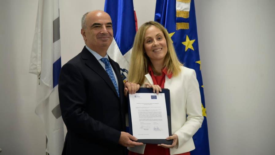 La Unión Europea y el Banco Europeo de Inversiones (BEI) ratifican y firman acuerdos 