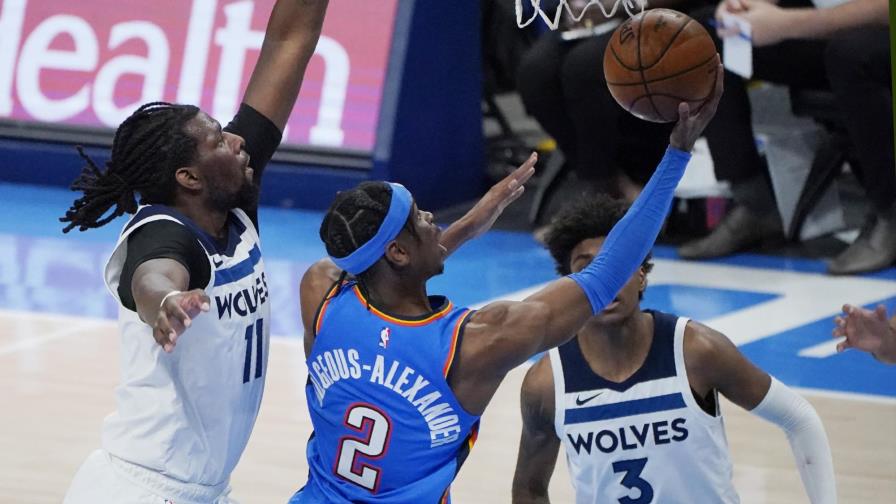 Thunder anota 83 en medio partido; supera a Wolves
