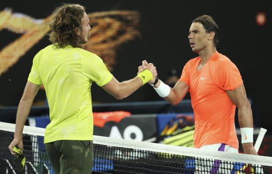 Tsitsipas elimina a Nadal en Australia