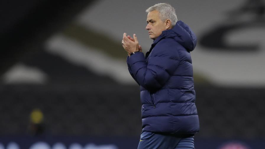 Mourinho resta importancia a lesiones de Liverpool