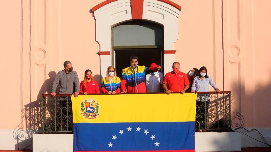 Maduro dispuesto a “nuevo camino” en relaciones con Estados Unidos 