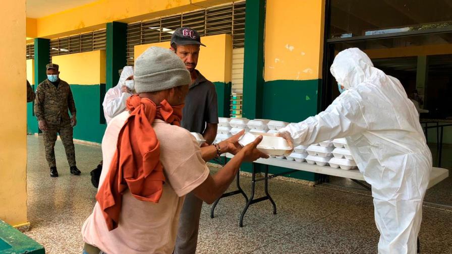 Comedores Económicos elabora y distribuye más de 100 mil raciones cocidas diarias
