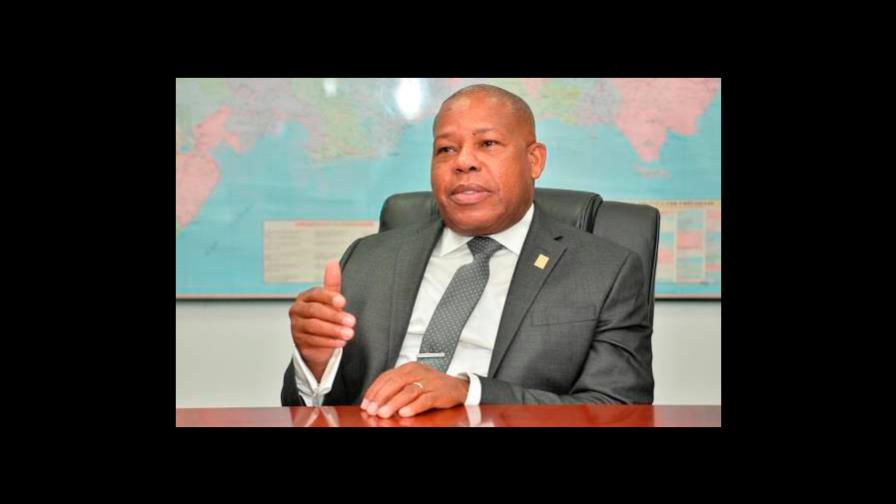 Director del Inposdom solicita licencia al presidente Abinader mientras se investiga denuncia en su contra Director del Inposdom solicita licencia al presidente Abinader mientras se investiga denuncia en su contra