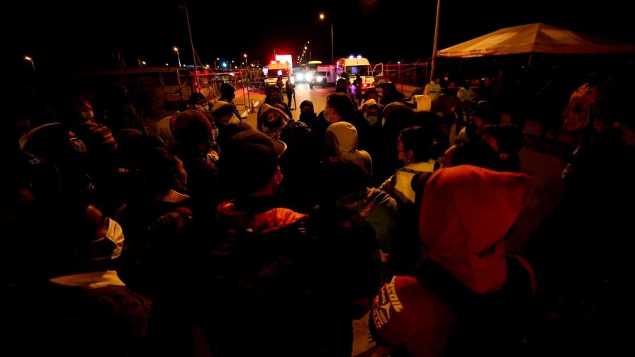 Presidente de Ecuador declara emergencia en cárceles sometidas por “mafias”