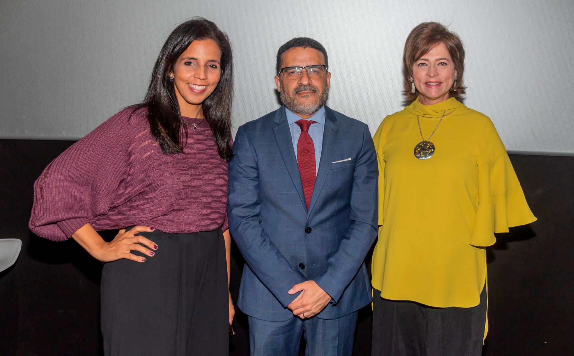 Claudia Montás, Gabriel Tellerías y Nonora Elmúdesi.