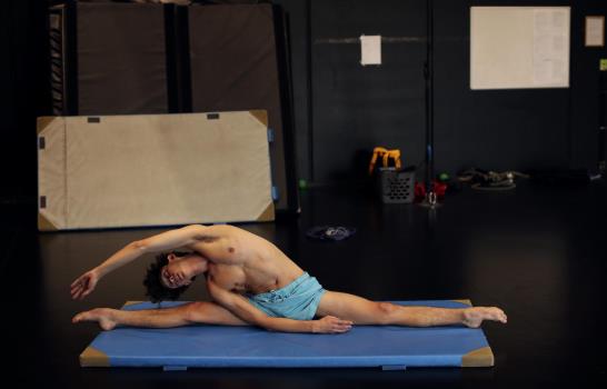 Reabre escuela de circo en Bruselas: Alegría e incertidumbre