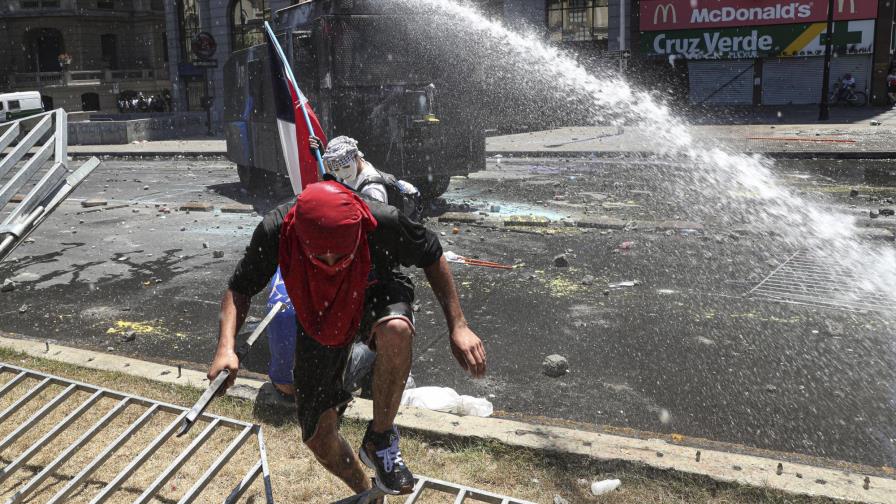 Chile cumple 26 jornadas de movilizaciones con paro general