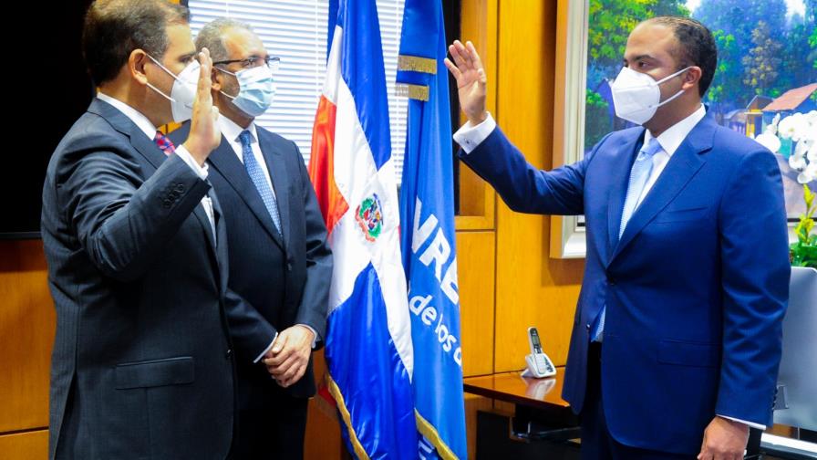 Toma posesión nuevo administrador general de Banreservas