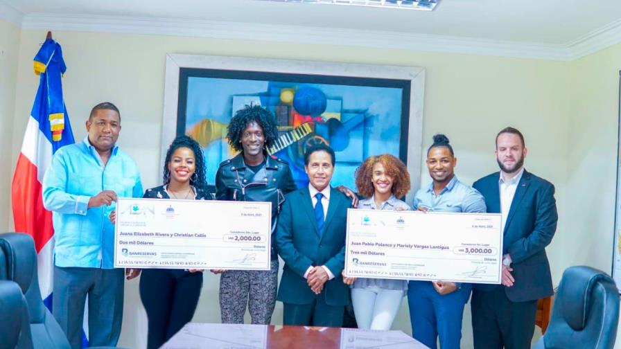 ADN Films y Ministerio de Cultura entregan premios de ADN Bachata World Festival Live ADN Films y Ministerio de Cultura entregan premios de ADN Bachata World Festival Live